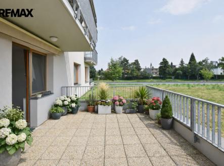 terasa | Pronájem bytu, 2+kk, 105 m²