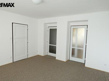 p1100325.jpg | Pronájem bytu, 2+1, 54 m²