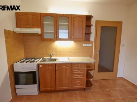 pokoj s kuch.koutem | Pronájem bytu, 2+kk, 37 m²