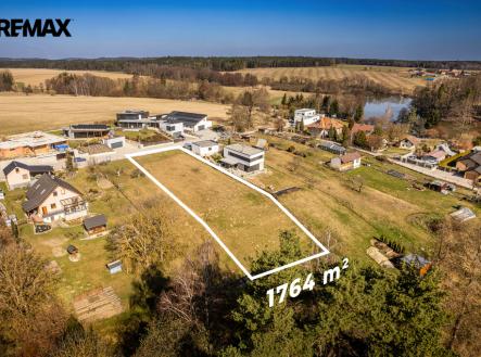 26-03-19-ledenice-pozemek-5-00000-1.jpg | Prodej - pozemek pro bydlení, 1 764 m²