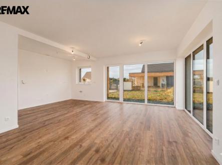Obývák + kk | Prodej - dům/vila, 118 m²