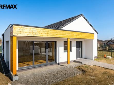 Jižní pohled | Prodej - dům/vila, 118 m²