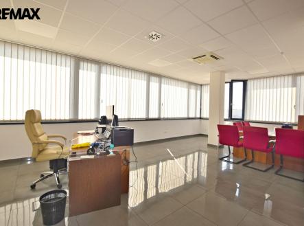 dsc-0036.jpg | Pronájem - kanceláře, 252 m²