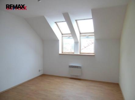 img_65f3f3049f.jpg | Pronájem bytu, 1+kk, 21 m²