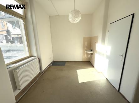 img-3332.jpeg | Pronájem - obchodní prostor, 17 m²