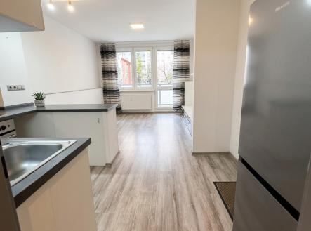 Obývací pokoj s kuchyňským koutem | Pronájem bytu, 1+kk, 27 m²