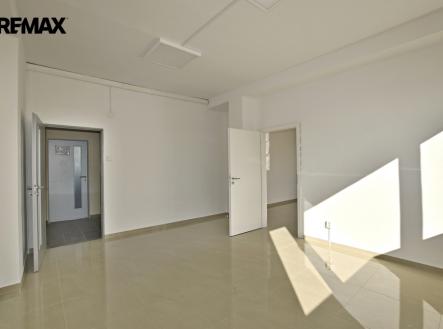 dsc-0005.jpg | Pronájem - kanceláře, 40 m²