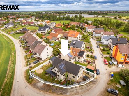 ulice Na Obci | Prodej - dům/vila, 196 m²