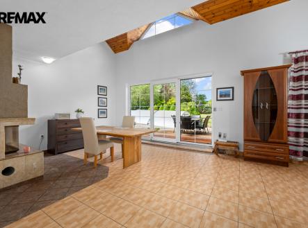 obývák | Prodej - dům/vila, 199 m²