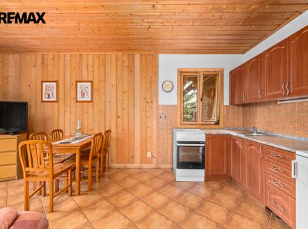 obývací pokoj s kuchyní | Prodej - jiné, 150 m²