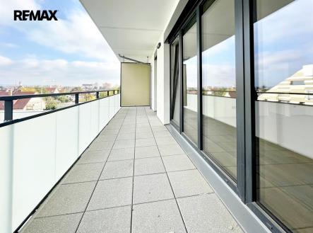terasa | Pronájem bytu, 2+kk, 75 m²