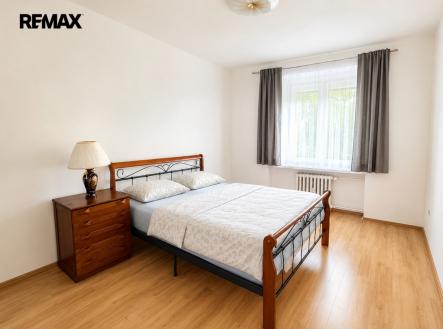 POKOJ / LOŽNICE | Pronájem bytu, 2+1, 60 m²