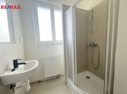 koupelna | Pronájem bytu, 2+1, 80 m²