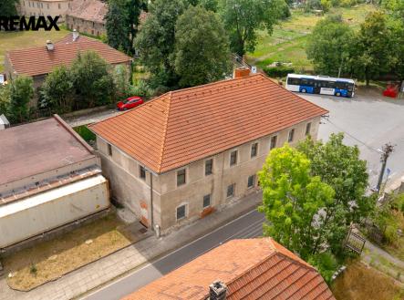 realitn-c3-ad-fotografie-kole-c4-8d-pavla-b-c5-99ich-c3-a1-c4-8dkov-c3-a1-38.jpg | Prodej - dům/vila, 404 m²