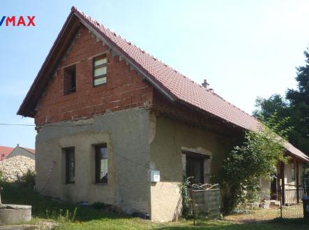 Průčelím si dříve chodili koně pro podkovy, | Prodej - dům/vila, 115 m²