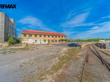 foto-slany-32.jpg | Pronájem - skladovací prostor, 1 000 m²