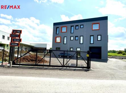 whatsapp-image-2025-06-18-at-17.56.25.jpeg | Pronájem - kanceláře, 302 m²