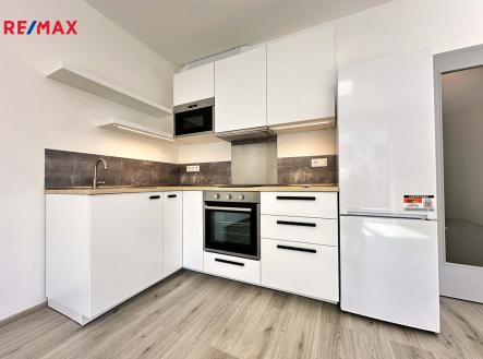 3.jpg | Pronájem bytu, 1+kk, 38 m²