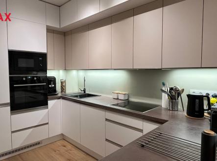 img-8056.jpeg | Pronájem bytu, 2+kk, 92 m²