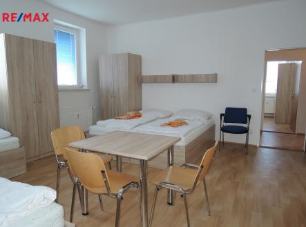 Pronájem bytu, 4+1, 125 m² obrázek