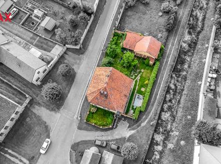 Pohled z dronu 1 | Prodej - dům/vila, 105 m²