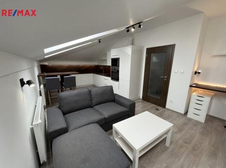 img-1224-3.jpg | Pronájem bytu, 2+kk, 38 m²