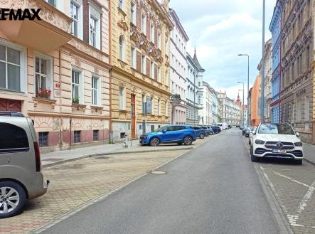 po zavedení zón většinou zaparkovat. | Prodej bytu, 3+kk, 82 m²