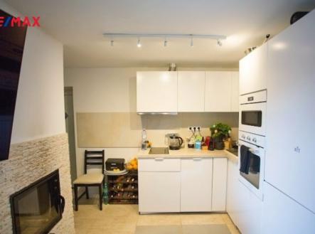 kuchyne.jpg | Prodej - dům/vila, 76 m²