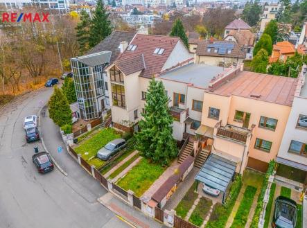 foto-modrany74.jpg | Prodej - dům/vila, 390 m²