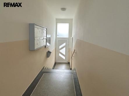 Vstupní hala | Prodej - dům/vila, 450 m²