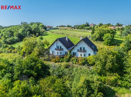 1.jpg | Prodej - dům/vila, 202 m²