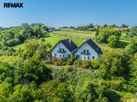 1.jpg | Prodej - dům/vila, 202 m²