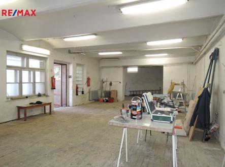 dscn6870.jpg | Pronájem - výrobní prostor, 400 m²