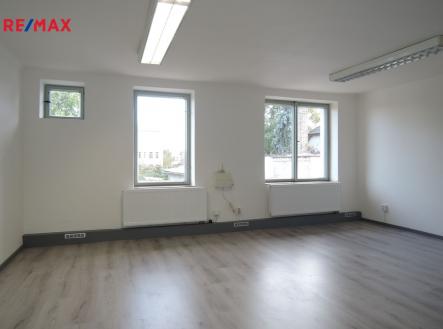 dscn6843.jpg | Pronájem - výrobní prostor, 400 m²