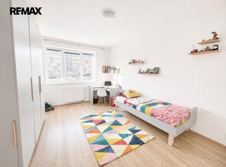 chatgpt-image-12.5.2026-12-23-48.jpg | Pronájem bytu, 3+kk, 72 m²