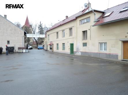 dscn7500.jpg | Pronájem - obchodní prostor, 420 m²