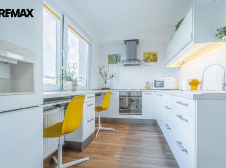 kuchyně | Pronájem bytu, 2+1, 54 m²