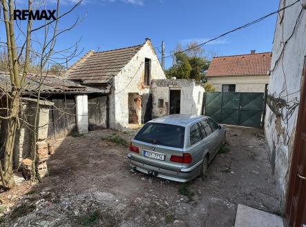 dvůr | Prodej - dům/vila, 62 m²