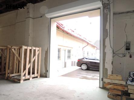 dscn7526.jpg | Pronájem - skladovací prostor, 160 m²