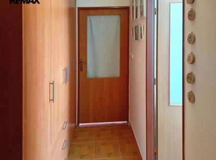 Chodby jsou tady jinak, ale dostaneme se | Prodej bytu, 3+1, 66 m²