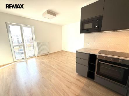 whatsapp-image-2025-03-16-at-15.23.55-1.jpeg | Pronájem bytu, 2+kk, 40 m²