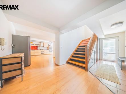 vstupní hala | Prodej - dům/vila, 190 m²