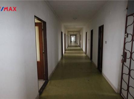 img_90bf18c52d.jpg | Pronájem - skladovací prostor, 25 m²