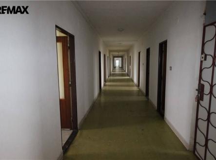 img_90bf18c52d.jpg | Pronájem - skladovací prostor, 25 m²