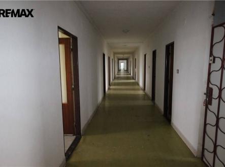 img_90bf18c52d.jpg | Pronájem - skladovací prostor, 25 m²