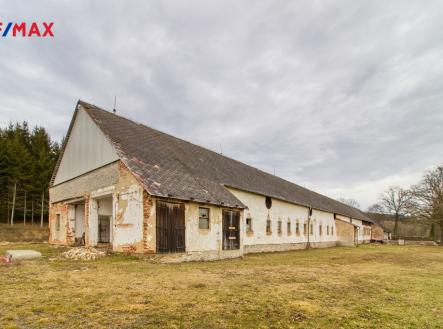 hurka-08.jpg | Pronájem - zemědělský objekt, 700 m²