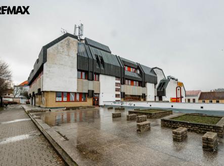 dsc-43.jpg | Pronájem - obchodní prostor, 1 305 m²