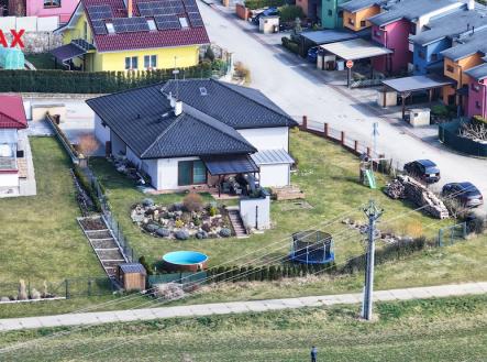 dji-20250326104132-0998-d.jpg | Prodej - dům/vila, 184 m²