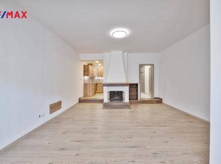 dsc-1.jpg | Pronájem bytu, 1+kk, 45 m²