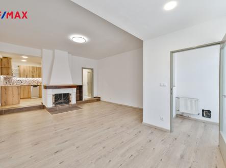 dsc-2.jpg | Pronájem bytu, 1+kk, 45 m²